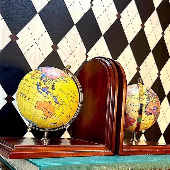 Elegant Vintage Globe Bookends | Brass & Wood | Timeless Library Accent - Picture 11 of 14